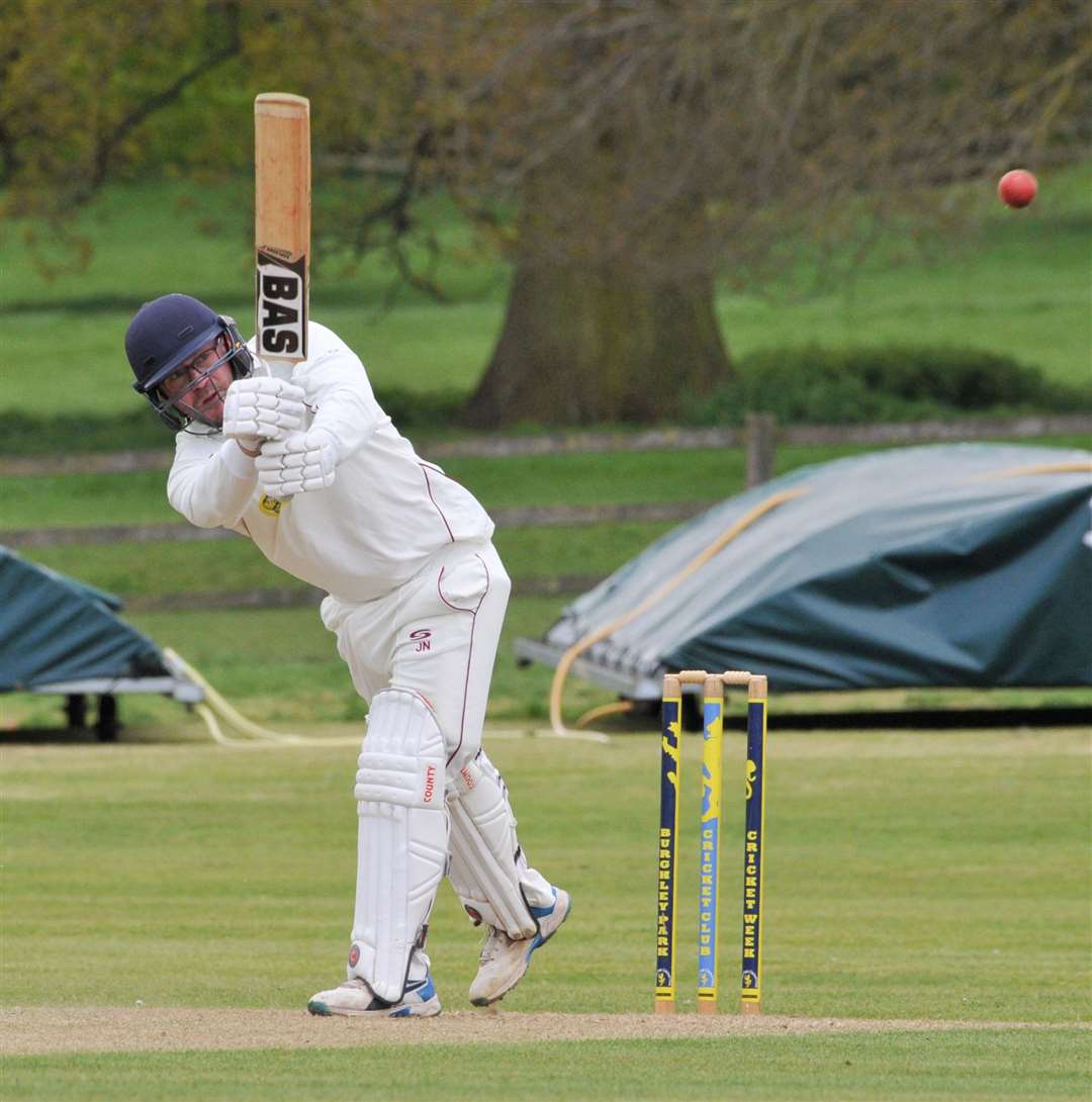 Josh Newton, Photo: Chris Lowndes