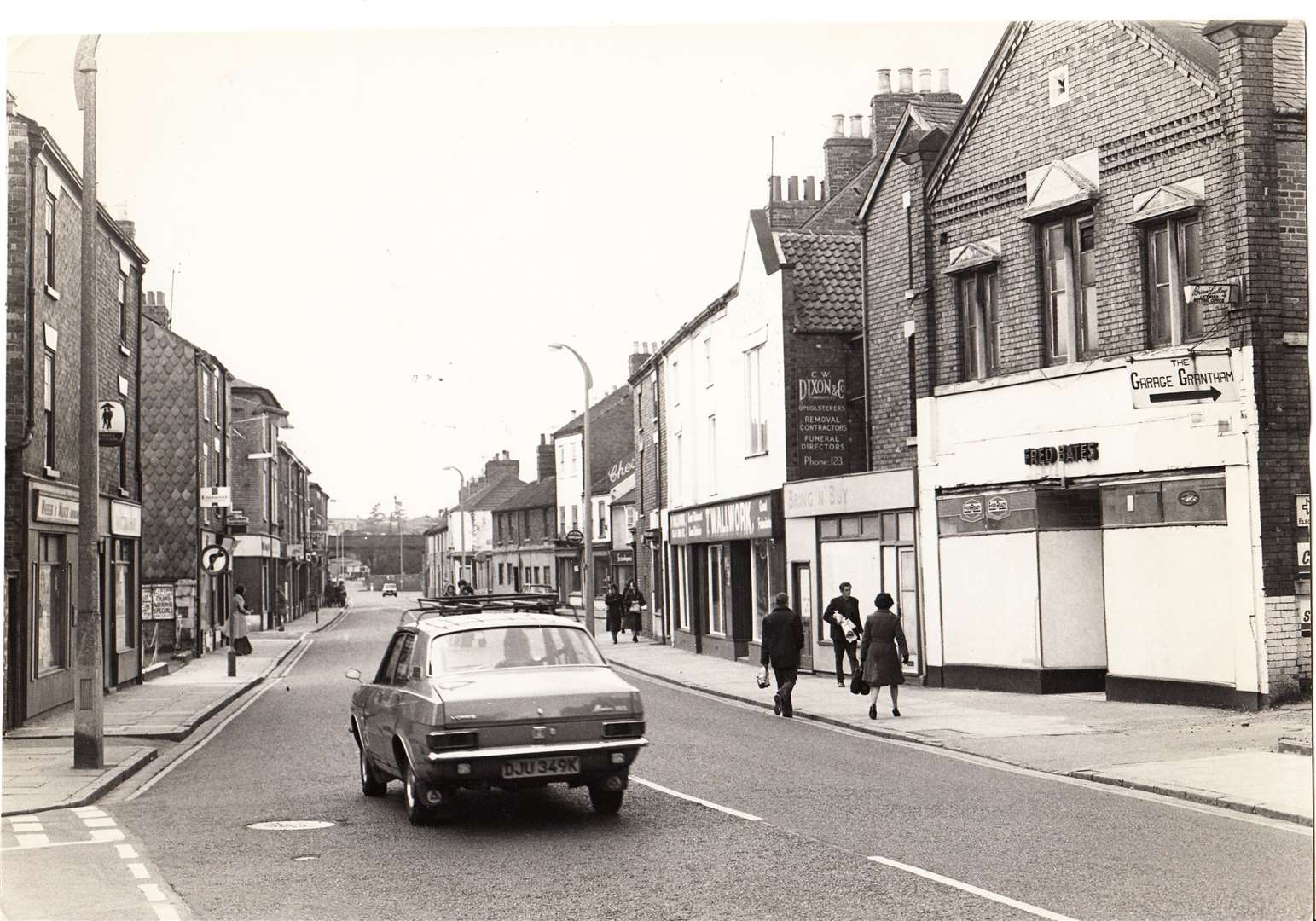 C W Dixon & Co was based in Wharf Road