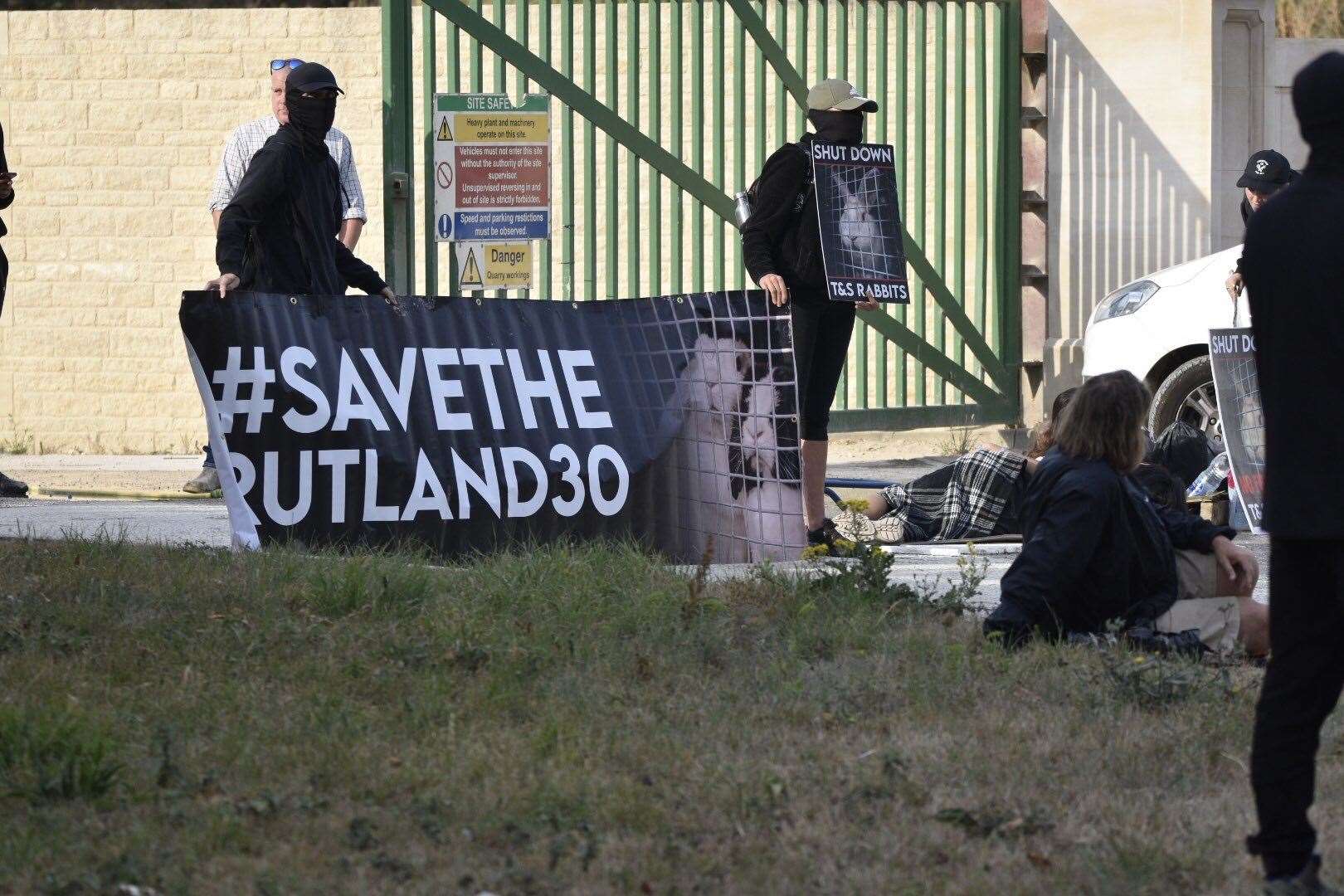 Protesters at the Goldholme Quarry in Ancaster. Credit: RSM Photography(58637372)